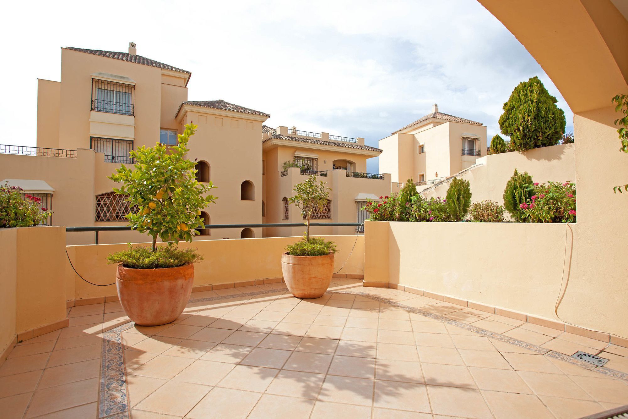 Hacienda Elviria Apartment มาร์เบยา ภายนอก รูปภาพ